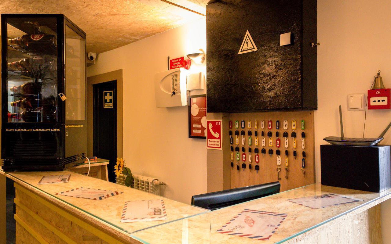 Suave Lisboa Hostel Екстериор снимка